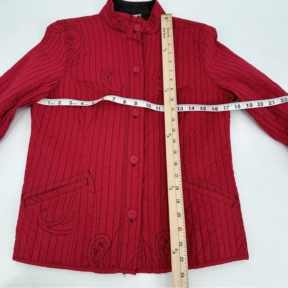 Chicos Jacket Womens 0 US Sz S 4 Red Paisley Quilted Cotton Buttons READ - Picture 4 of 11